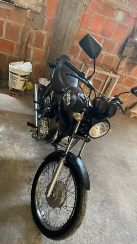 Moto semi nova