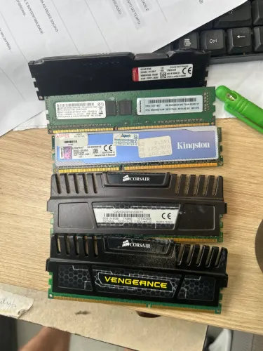 Memória ddr3 8gb usada