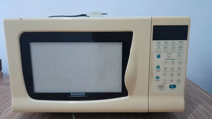 Microondas Dako MD22ADB
