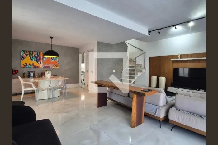 Casa à Venda - Recreio, 3 Quartos, 200 m2