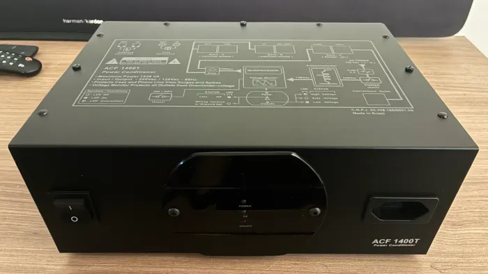 Transformador Condicionador Energia 220v P/ 110v Upsai Acf 1400-t Proteção