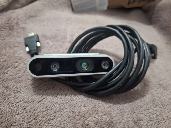 Câmera de profundidade Intel RealSense Depth Camera D435i.