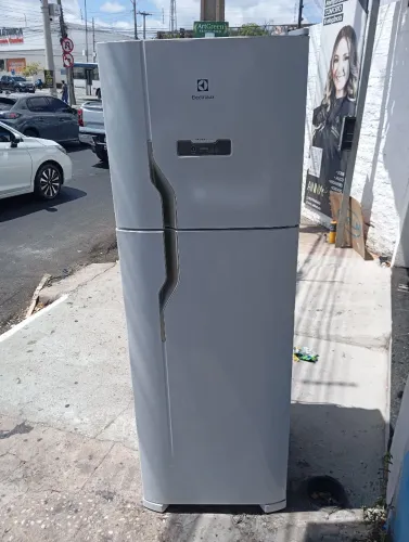 Refrigerador Electrolux Frost Free 371 Litros