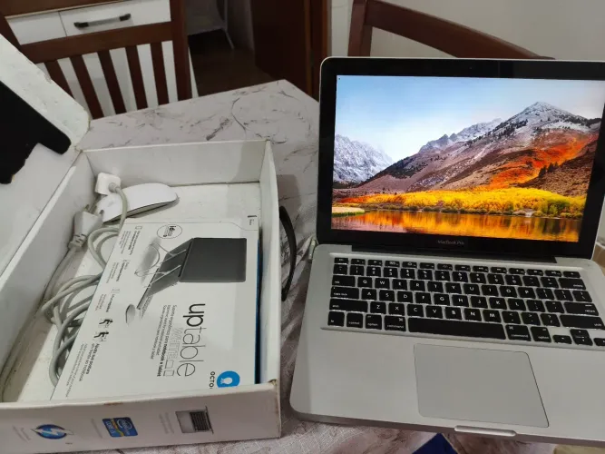 MacBook 2011