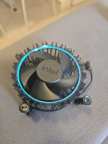 Coolerbox Intel LGA 1700 Nunca usado