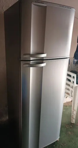 Geladeira Electrolux DC4P  Platinum