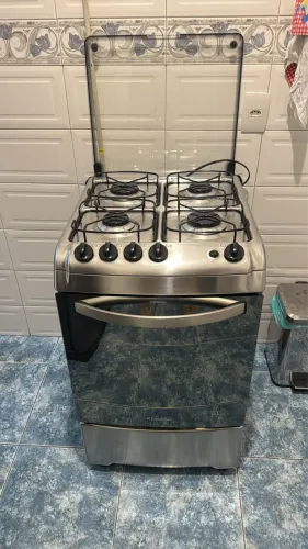 Fogão 4 Bocas De Piso Electrolux Inox - novíssimo