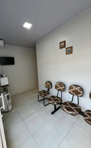 Alugo sala Clínico/Comercial
