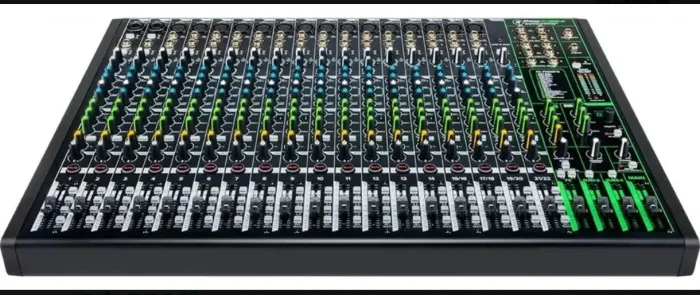 MESA DE SOM MACKIE 22 FX V2