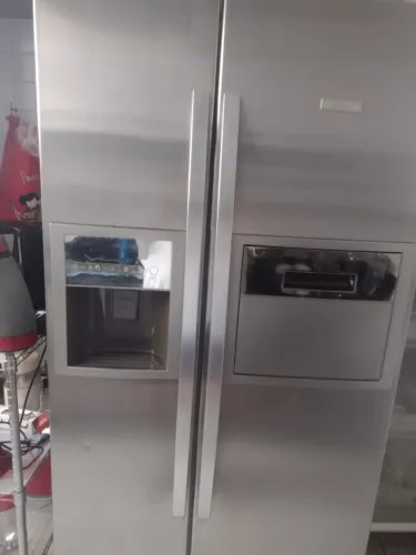 Refrigerador Eletrolux side by side 504 litros