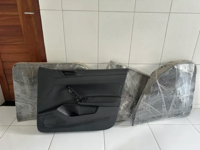 Forro de porta polo 2020