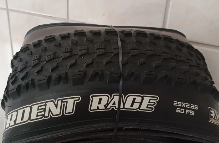 Par de pneus Maxxis Ardent Race 29 x 2.35 Exo TR