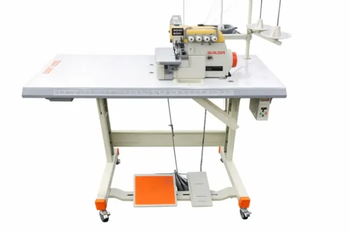 Máquina De Costura Overlock Ponto Cadeia Siruba 647KP 4 Fios