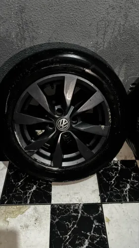 Rodas 14 com pneus 4x100