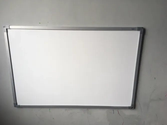 Quadro branco 90 x 60