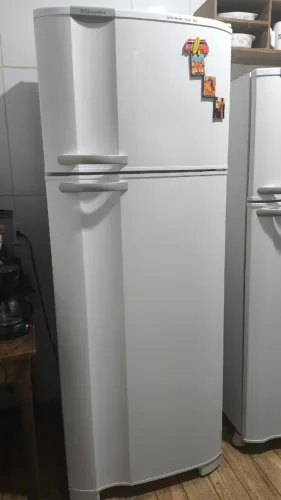 GELADEIRA DUPLEX FROSTFREE ELECTROLUX 462L DC49A