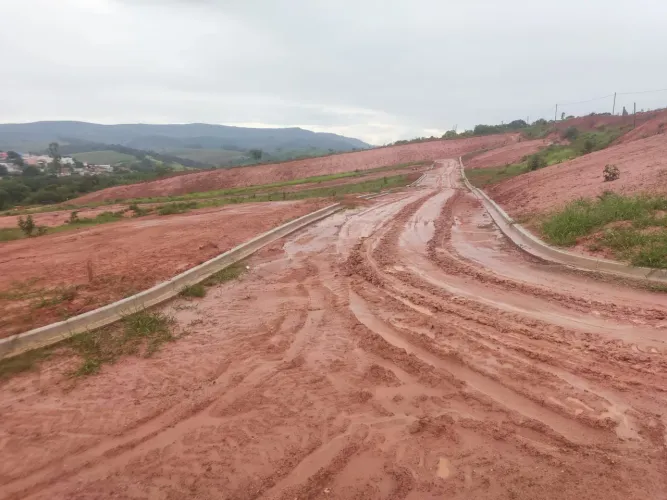 Vendo terreno mesmo sul de minas gerais
