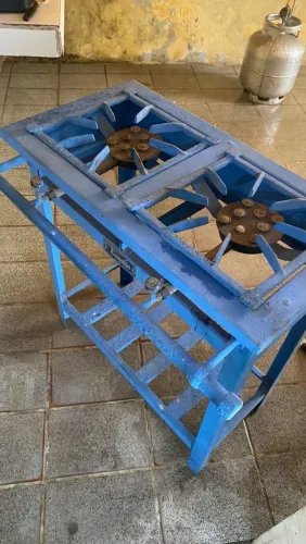 2 Fogões Industriais