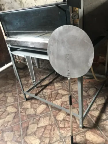 Forno industrial. Da metalmaq guilhotina a gás com Largura 1,07 profundidade 97 altura 1,