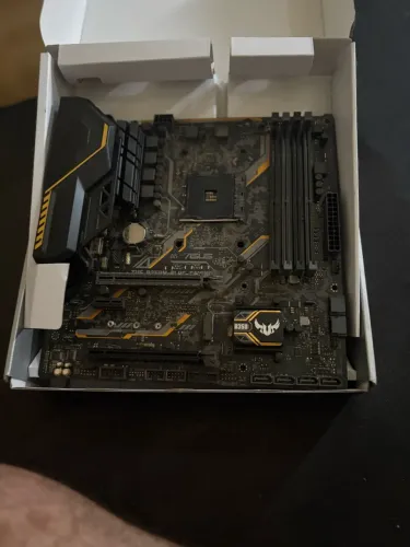 Placa Mãe ASUS TUF B350M-PLUS Gaming - Impecável / Testada / Em Perfeito Estado