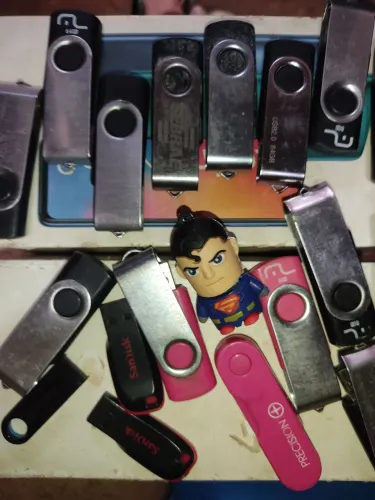 Vende-se ou troca-se Pendrive