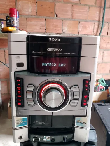 Som sony potente completo