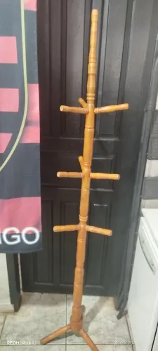 Expositor de chapéu ou boné