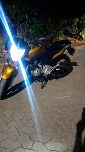 Moto conservada muito boa