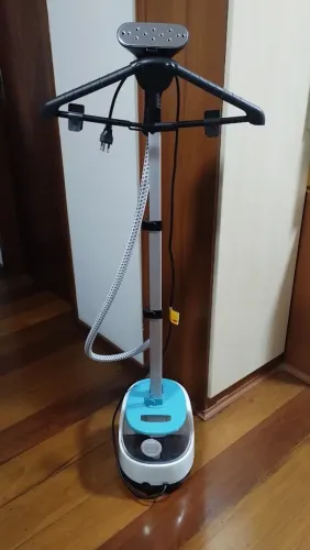 Passadeira a Vapor Mondial Vip Care VP-07 - Branco/Azul