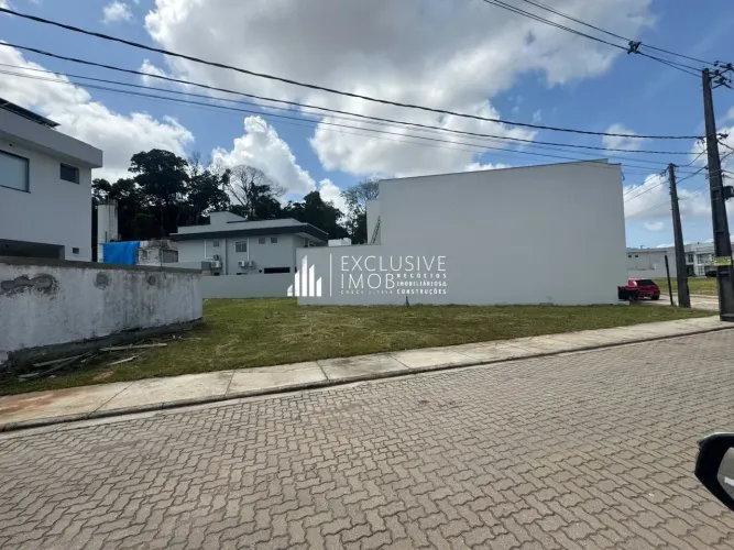Imóvel para venda possui 161 metros quadrados em Mangueirão - Belém - PA