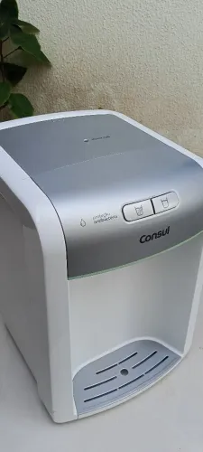 Purificador de água Consul gelando 127/220v