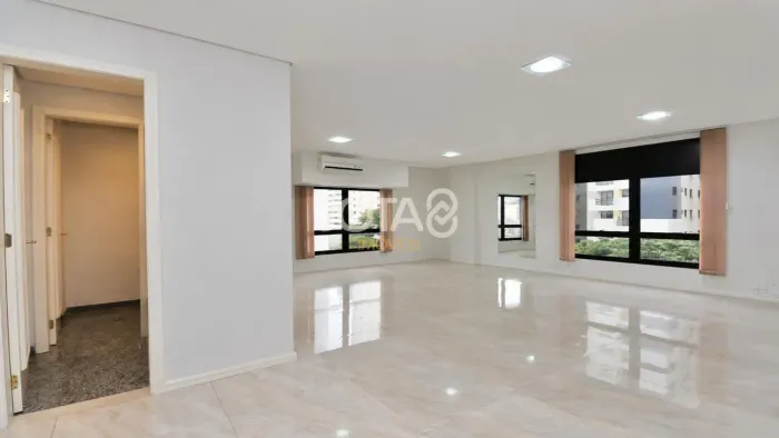 CONJUNTO COMERCIAL EM LOCALIZAÇÃO PRIVILEGIADA! Sala comercial em localização privilegiada