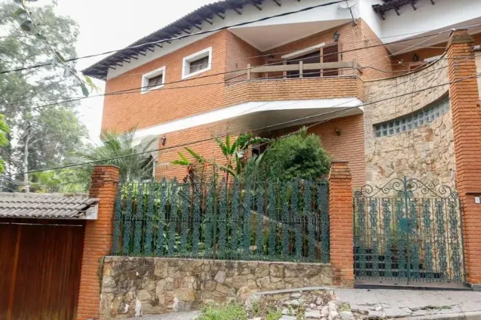 Sobrado de Luxo com 4 Suítes em Adalgisa, Osasco