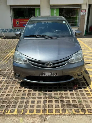 Toyota Etios XS Sedan 1.5 Flex 16V 4P Mec. 2014