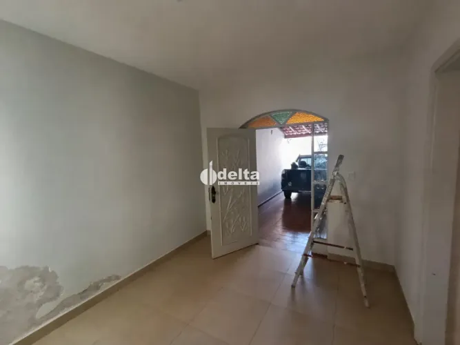 Casa residencial com 4 quartos sendo 1 suíte disponível para locação no bairro Nossa Senho