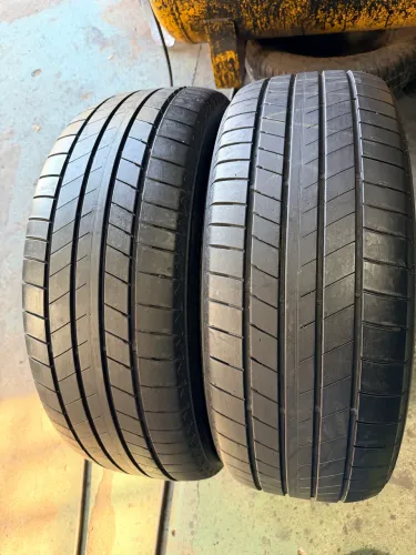 Pneu aro 18"  235/55/18 Bridgestone 