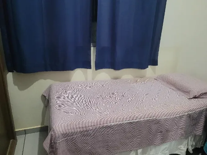 Cama box de solteiro + colchão 