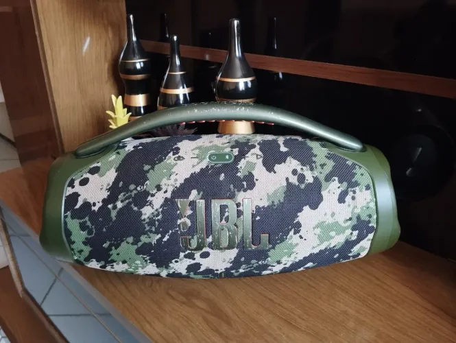 JBL boombox 3 