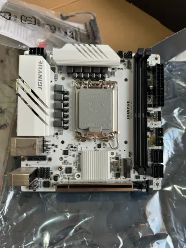 Placa mãe LGA 1700 JGINYUE B760i Mini-ITX DDR4