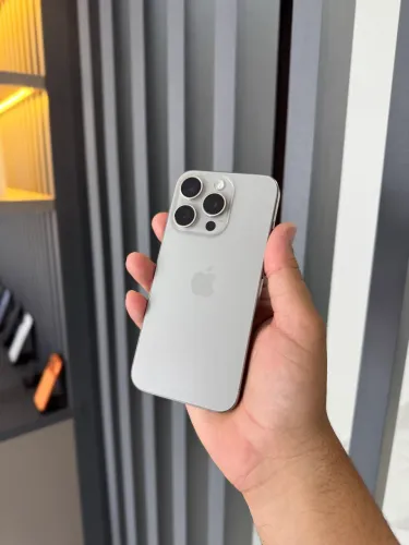 iPhone 15 Pro 128 gigas cor lançamento
