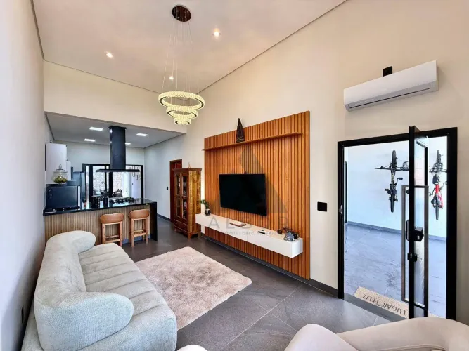 Casa com 2 quartos à venda, 90 m² por R$ 590.000 - Residencial Tivolli - Itapetininga/SP