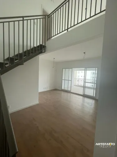 Cobertura à Venda em Vila Andrade, São Paulo - SP
