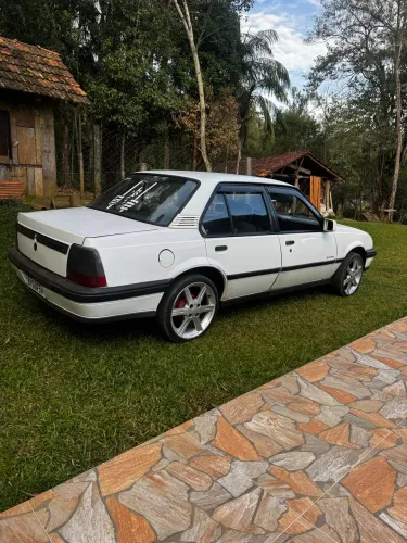 Chevrolet Monza GLS/ Hi-tech 2.0 EFI 2P E 4P 1996