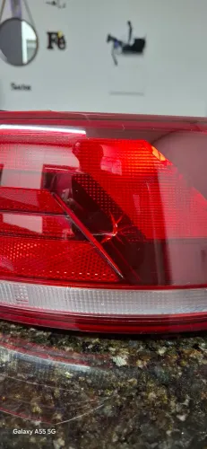 Lanterna virtus lado direito com detalhe