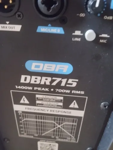 Caixa de som DBR715 1400w PEAK. 700w RMS