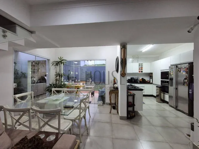 Casa com 3 quartos à venda, 158 m² por R$ 1.250.000 - Condomínio Villagio Di Capri - Soroc