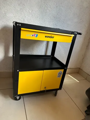 Carrinho de serviço 