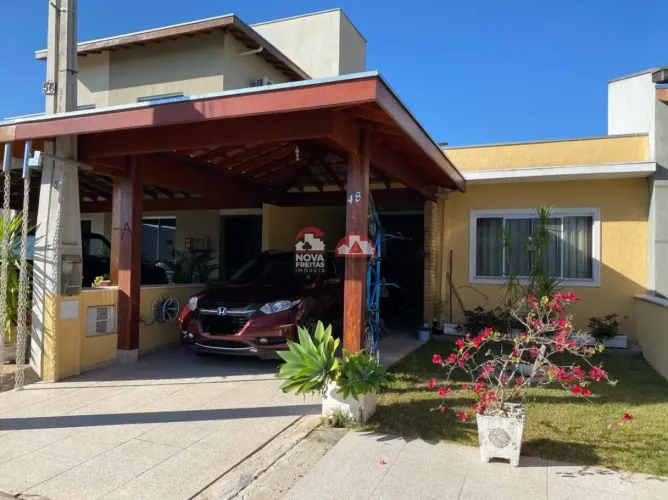 Casa Condomínio em Pindamonhangaba