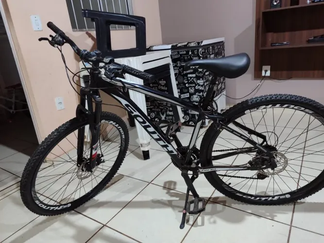 Vendo Duas bicicletas, há preço de desapego !