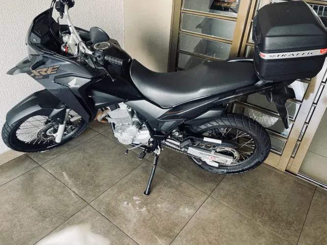 Vendo Xre 300 2023